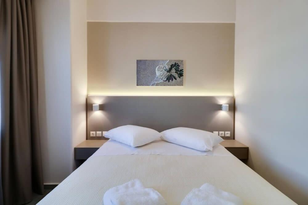 Hotel Continent Gagra Bagian luar foto