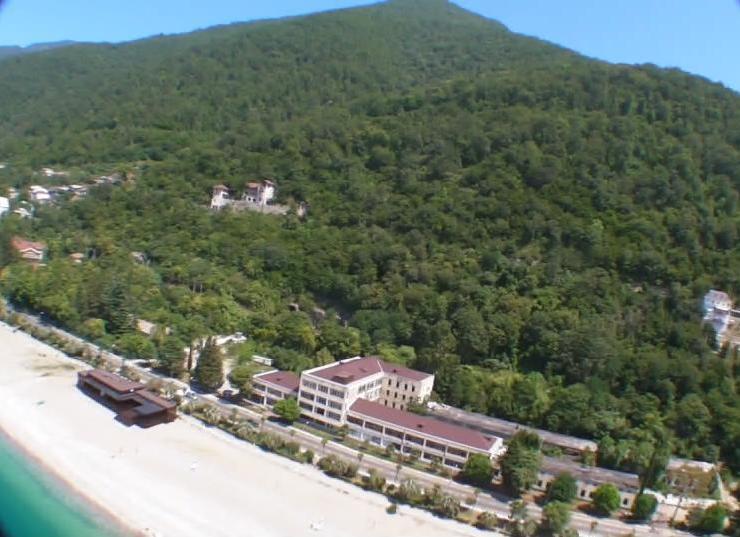 Hotel Continent Gagra Bagian luar foto